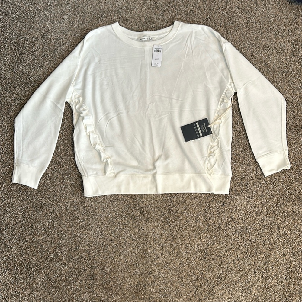 Abercrombie and Fitch cream sweatshirt